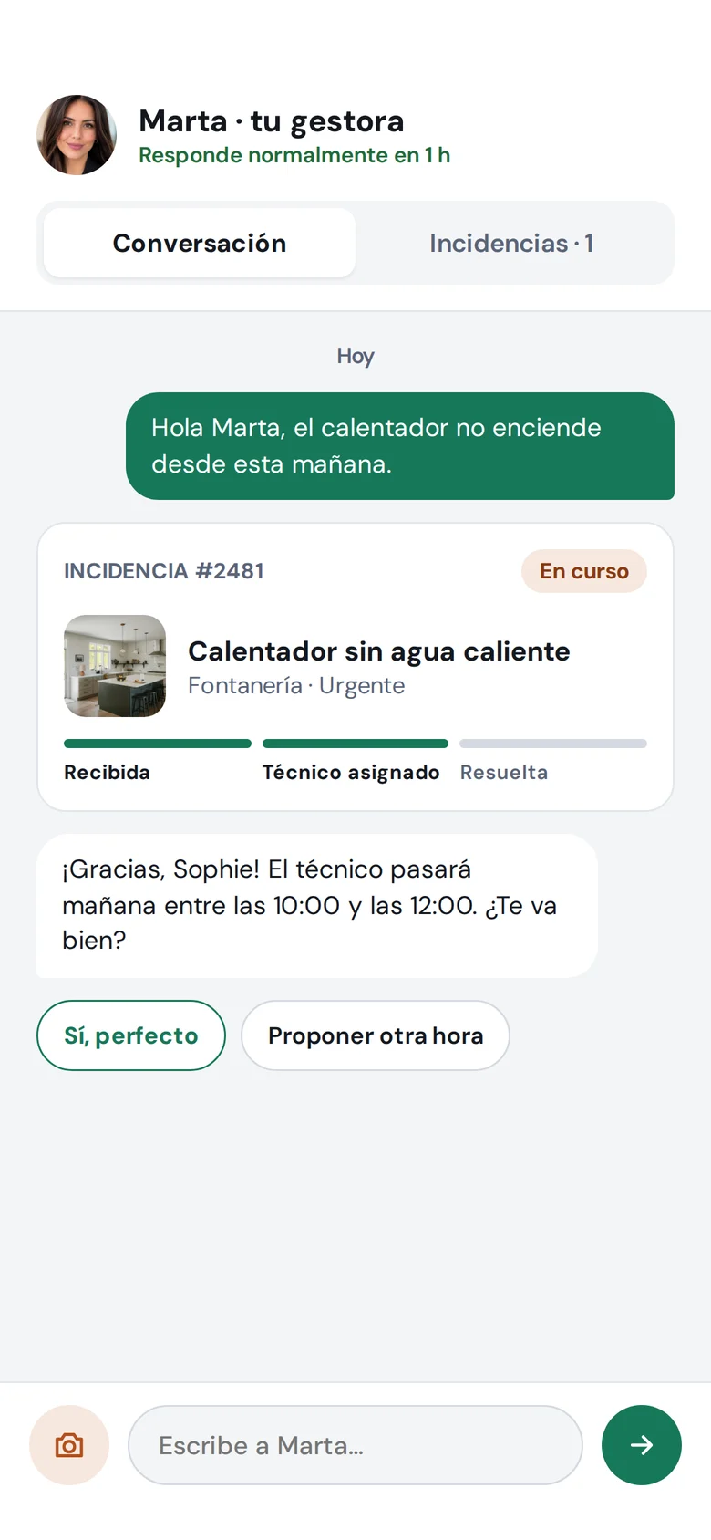Chat con la gestora: incidencia del calentador con su estado y respuestas rápidas para confirmar la cita